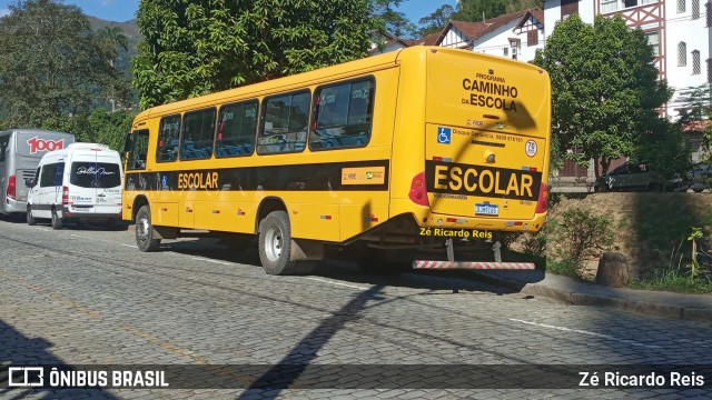 Prefeitura Municipal de Itaboraí ESCOLAR RJM9I85 na cidade de Petrópolis, Rio de Janeiro, Brasil, por Zé Ricardo Reis. Número da foto: #12278700.