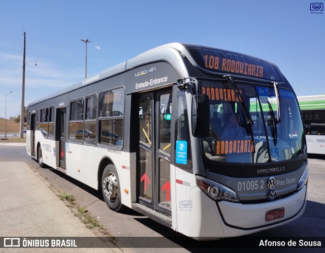 TCB - Sociedade de Transportes Coletivos de Brasília 01095 2 na cidade de Brasília, Distrito Federal, Brasil, por Afonso de Sousa. Número da foto: #12280192.