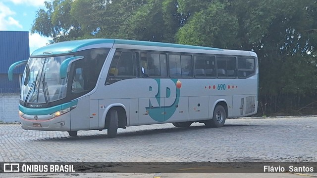 RD Transportes 690 na cidade de Cruz das Almas, Bahia, Brasil, por Flávio  Santos. Número da foto: #12280812.