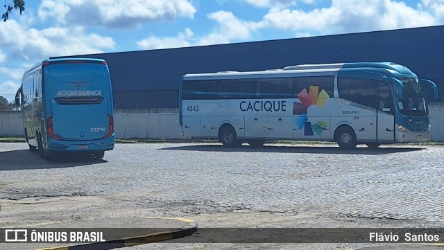 Viação Águia Branca 33240 na cidade de Cruz das Almas, Bahia, Brasil, por Flávio  Santos. Número da foto: #12280814.