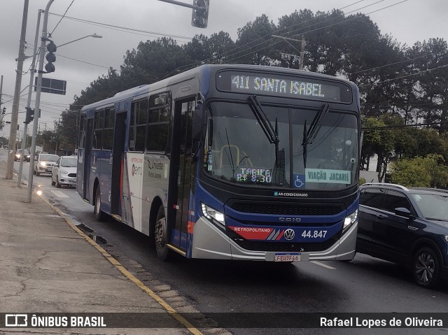 Viação Jacareí 44.847 na cidade de Mogi das Cruzes, São Paulo, Brasil, por Rafael Lopes de Oliveira. Número da foto: #12284222.