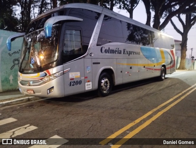 Colméia Expresso 4200 na cidade de São Paulo, São Paulo, Brasil, por Daniel Gomes. Número da foto: #12283685.