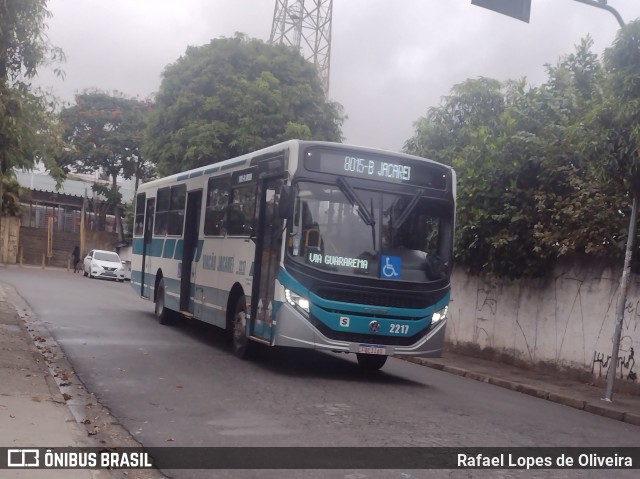 Viação Jacareí 2217 na cidade de Mogi das Cruzes, São Paulo, Brasil, por Rafael Lopes de Oliveira. Número da foto: #12284224.