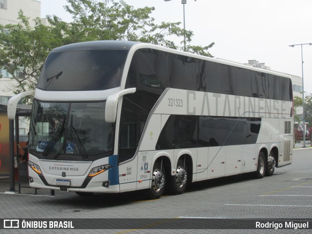 Auto Viação Catarinense 321323 na cidade de Rio de Janeiro, Rio de Janeiro, Brasil, por Rodrigo Miguel. Número da foto: #12286098.