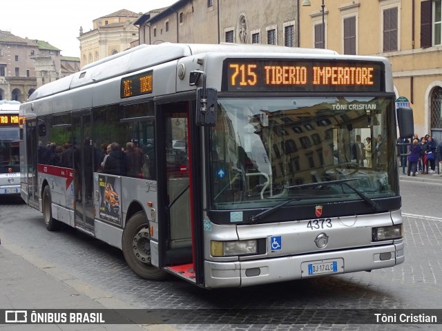 ATAC - Azienda Tramvie e Autobus del Comune di Roma 4373 na cidade de Rome, Rome Capital, Lazio, Itália, por Tôni Cristian. Número da foto: #12287037.
