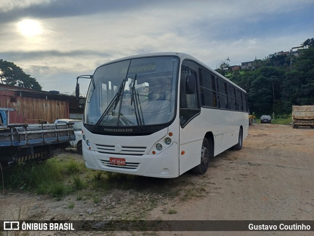 Ônibus Particulares 8549 na cidade de Duque de Caxias, Rio de Janeiro, Brasil, por Gustavo Coutinho. Número da foto: #12285754.