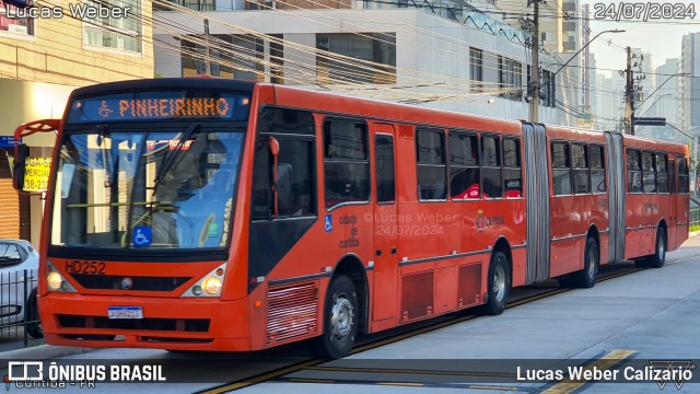 Auto Viação Redentor HD252 na cidade de Curitiba, Paraná, Brasil, por Lucas Weber Calizario. Número da foto: #12286543.