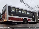 Viação Metrópole Paulista - Zona Sul 7 3942 na cidade de São Paulo, São Paulo, Brasil, por Gustavo Cruz Bezerra. Número da foto: #:id.
