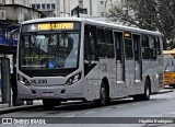 Auto Viação Redentor HL330 na cidade de Curitiba, Paraná, Brasil, por Hipólito Rodrigues. Número da foto: #:id.