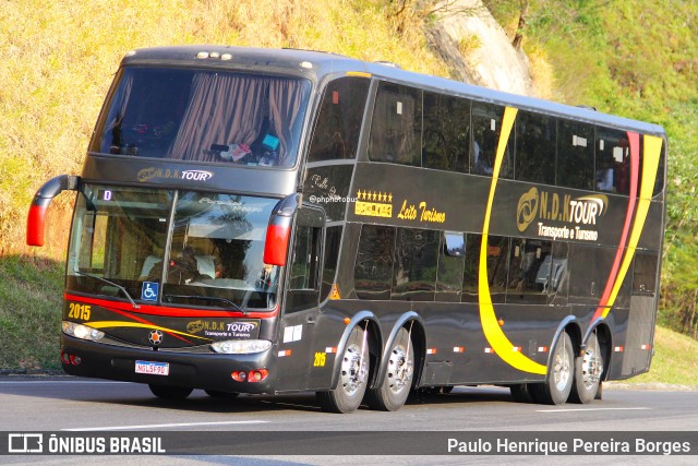 N.D.K. Tour Transporte e Turismo 2015 na cidade de Piraí, Rio de Janeiro, Brasil, por Paulo Henrique Pereira Borges. Número da foto: #12220234.