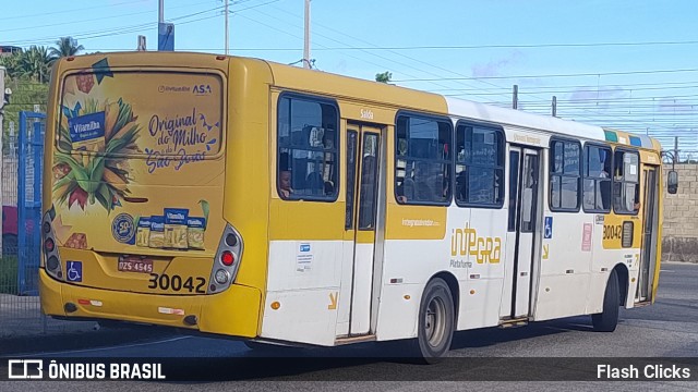 Plataforma Transportes 30042 na cidade de Salvador, Bahia, Brasil, por Flash Clicks. Número da foto: #12219557.