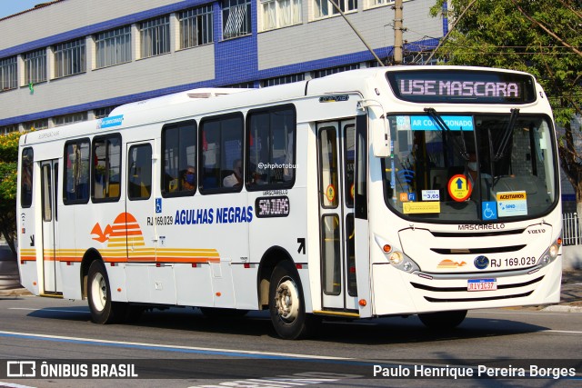 Viação Agulhas Negras RJ 169.029 na cidade de Volta Redonda, Rio de Janeiro, Brasil, por Paulo Henrique Pereira Borges. Número da foto: #12220187.