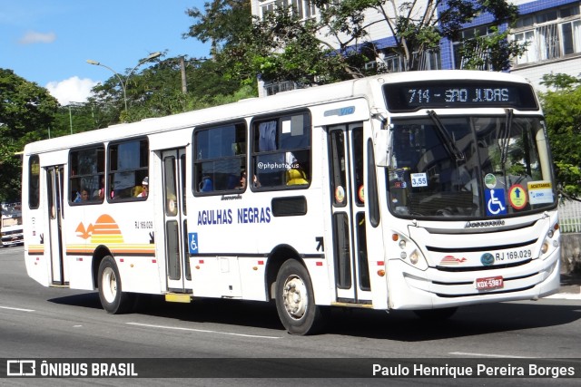 Viação Agulhas Negras RJ 169.029 na cidade de Volta Redonda, Rio de Janeiro, Brasil, por Paulo Henrique Pereira Borges. Número da foto: #12220182.