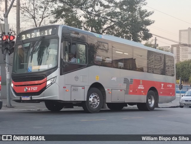 Pêssego Transportes 4 7127 na cidade de São Paulo, São Paulo, Brasil, por William Bispo da Silva. Número da foto: #12288706.