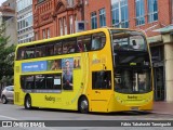 Reading Buses 202 na cidade de Reading, Berkshire, Inglaterra, por Fábio Takahashi Tanniguchi. Número da foto: #12289609.