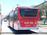 Buses Vule 2000 na cidade de Maipú, Santiago, Metropolitana de Santiago, Chile, por Benjamín Tomás Lazo Acuña. Número da foto: #12288263.