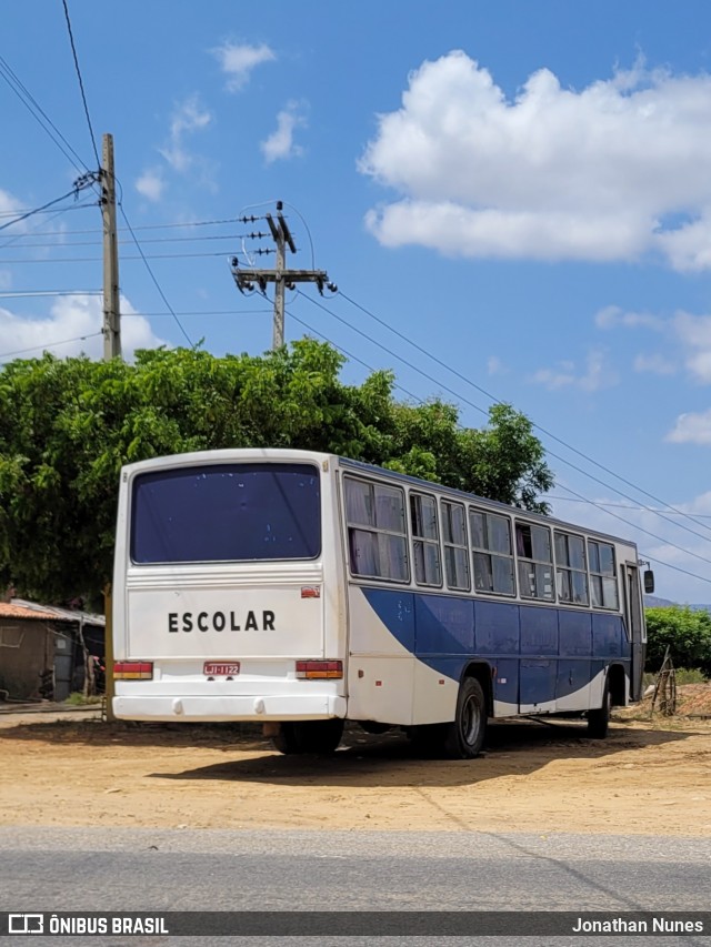 Ônibus Particulares 02495 na cidade de Jaguaribe, Ceará, Brasil, por Jonathan Nunes. Número da foto: #12290868.