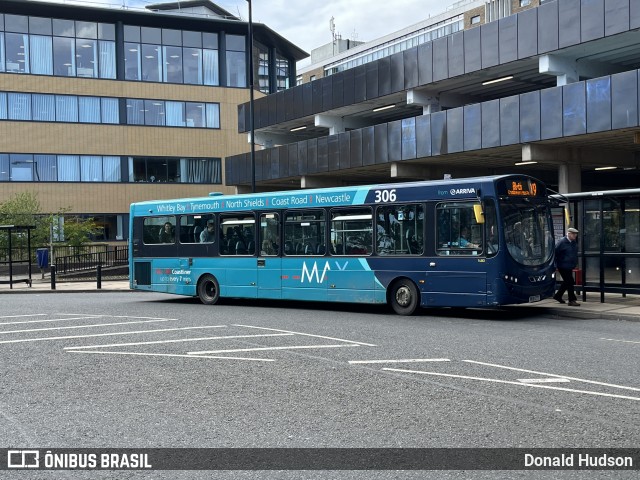 Arriva 1480 na cidade de Newcastle upon Tyne, Tyne and Wear, Inglaterra, por Donald Hudson. Número da foto: #12222156.