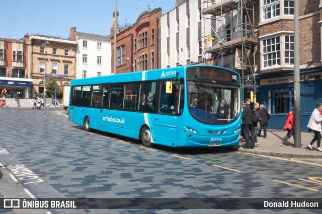 Arriva 1516 na cidade de Darlington, County Durham, Inglaterra, por Donald Hudson. Número da foto: #12222166.