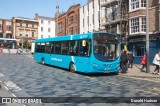 Arriva 1516 na cidade de Darlington, County Durham, Inglaterra, por Donald Hudson. Número da foto: #12222166.