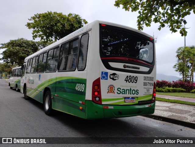 Viação Piracicabana Santos 4809 na cidade de Santos, São Paulo, Brasil, por João Vitor Pereira. Número da foto: #12224197.
