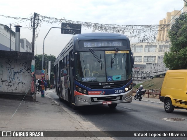 Viação Osasco 21.993 na cidade de São Paulo, São Paulo, Brasil, por Rafael Lopes de Oliveira. Número da foto: #12224164.