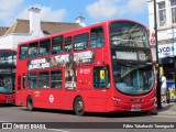 Arriva DW205 na cidade de Romford, Essex, Inglaterra, por Fábio Takahashi Tanniguchi. Número da foto: #12225161.