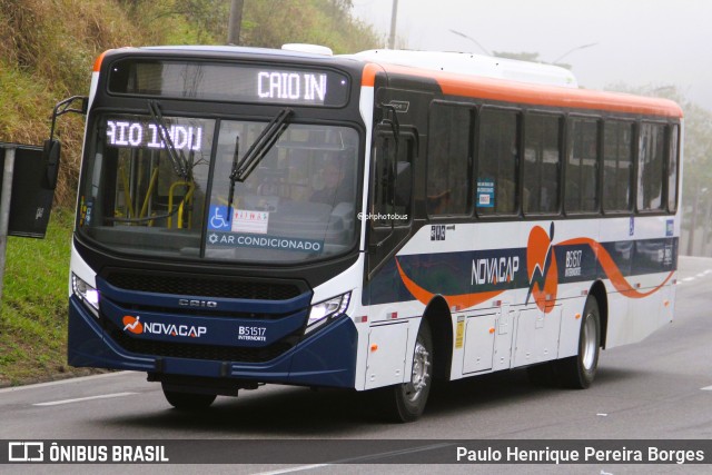 Viação Novacap B51517 na cidade de Piraí, Rio de Janeiro, Brasil, por Paulo Henrique Pereira Borges. Número da foto: #12227578.