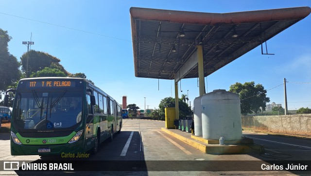 Metrobus 1201 na cidade de Goiânia, Goiás, Brasil, por Carlos Júnior. Número da foto: #12230250.