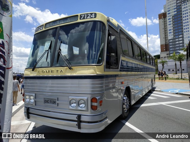 Ônibus Particulares 7124 na cidade de Barueri, São Paulo, Brasil, por André Leandro. Número da foto: #12230882.