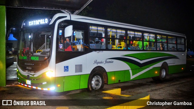 Autobuses sin identificación - Costa Rica GB 4282 na cidade de Santa Cruz, Santa Cruz, Guanacaste, Costa Rica, por Christopher Gamboa. Número da foto: #12232110.