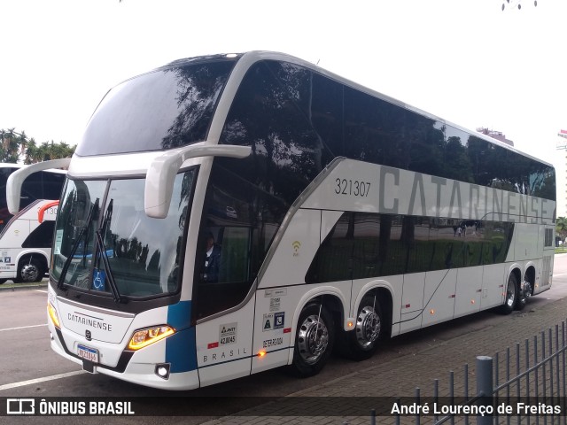 Auto Viação Catarinense 321307 na cidade de Curitiba, Paraná, Brasil, por André Lourenço de Freitas. Número da foto: #12232316.