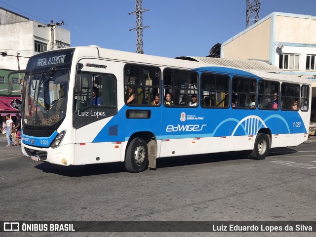 Viação Santa Edwiges e Turismo 1 023 na cidade de Barra do Piraí, Rio de Janeiro, Brasil, por Luiz Eduardo Lopes da Silva. Número da foto: #12232948.