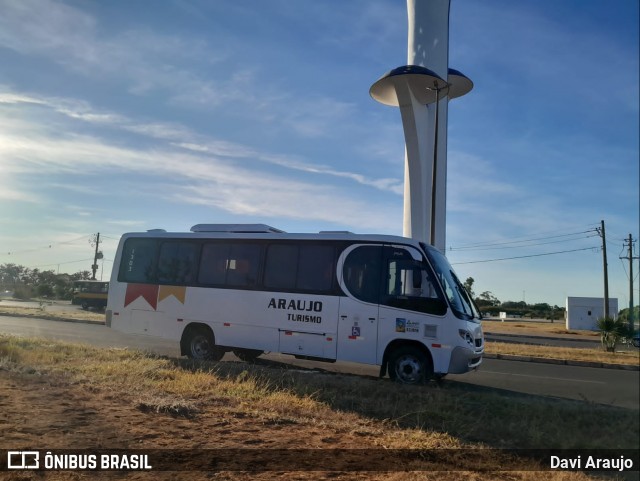 Araujo Turismo 1303 na cidade de Brasília, Distrito Federal, Brasil, por Davi Araujo. Número da foto: #12233297.