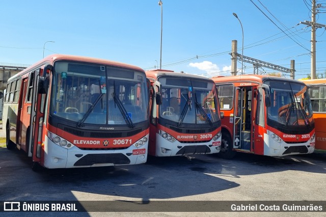 Expresso Luziense > Territorial Com. Part. e Empreendimentos 30671 na cidade de Belo Horizonte, Minas Gerais, Brasil, por Gabriel Costa Guimarães. Número da foto: #12232778.