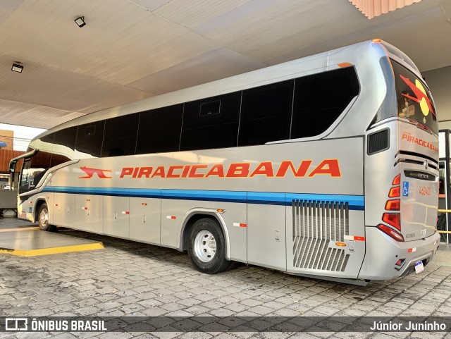 Viação Piracicabana 462402 na cidade de Garça, São Paulo, Brasil, por Júnior Juninho. Número da foto: #12294839.