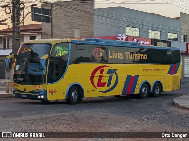 Livia Turismo 2013 na cidade de Parnaíba, Piauí, Brasil, por Otto Danger. Número da foto: #12295070.