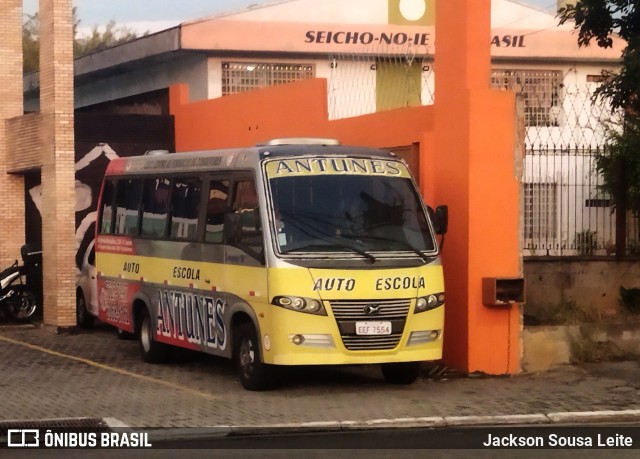 Auto Escola Antunes 7554 na cidade de São Paulo, São Paulo, Brasil, por Jackson Sousa Leite. Número da foto: #12295781.