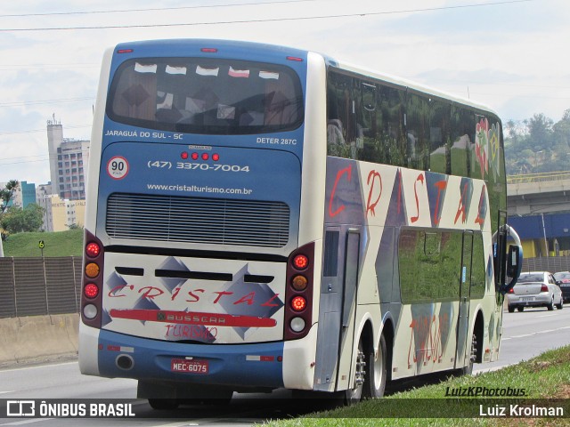 Cristal Turismo e Transporte 800 na cidade de Aparecida, São Paulo, Brasil, por Luiz Krolman. Número da foto: #12293096.