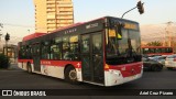 STU Santiago Transporte Urbano SVDD98 na cidade de Ñuñoa, Santiago, Metropolitana de Santiago, Chile, por Ariel Cruz Pizarro. Número da foto: #12294391.