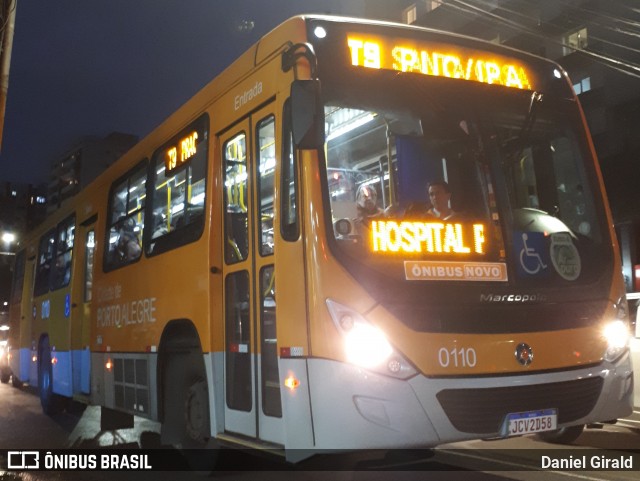 Companhia Carris Porto-Alegrense 0110 na cidade de Porto Alegre, Rio Grande do Sul, Brasil, por Daniel Girald. Número da foto: #12318738.