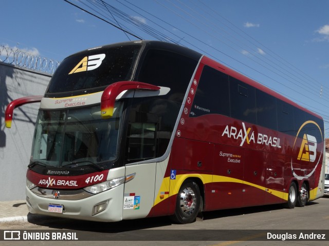 Araxá Brasil 4100 na cidade de Trindade, Goiás, Brasil, por Douglas Andrez. Número da foto: #12322140.