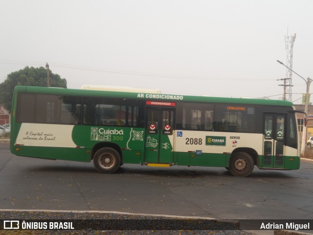 Rápido Cuiabá Transporte Urbano 2088 na cidade de Cuiabá, Mato Grosso, Brasil, por Adrian Miguel. Número da foto: #12320785.