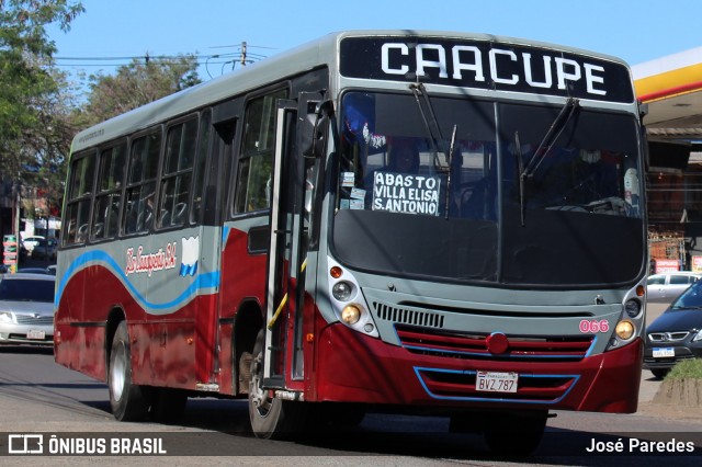 Empresa de Transporte La Caacupeña S.A. 066 na cidade de San Lorenzo, Central, Paraguai, por José Paredes. Número da foto: #12326554.
