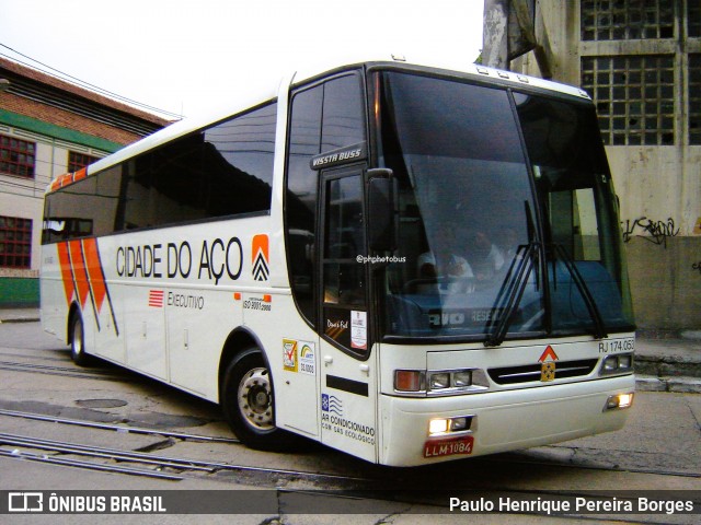 Viação Cidade do Aço RJ 174.053 na cidade de Rio de Janeiro, Rio de Janeiro, Brasil, por Paulo Henrique Pereira Borges. Número da foto: #12326837.