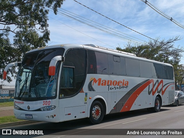 Manoela Transporte e Turismo 300 na cidade de Porto Alegre, Rio Grande do Sul, Brasil, por André Lourenço de Freitas. Número da foto: #12325886.