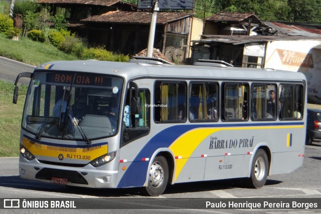 Viação Barra do Piraí Turismo RJ 113.030 na cidade de Barra do Piraí, Rio de Janeiro, Brasil, por Paulo Henrique Pereira Borges. Número da foto: #12329713.