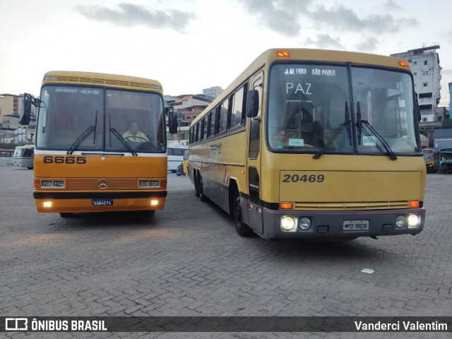 Ônibus Particulares 20469 na cidade de Juiz de Fora, Minas Gerais, Brasil, por Vanderci Valentim. Número da foto: #12328612.
