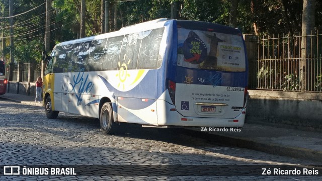 MyLife SRA6F87 na cidade de Petrópolis, Rio de Janeiro, Brasil, por Zé Ricardo Reis. Número da foto: #12328430.