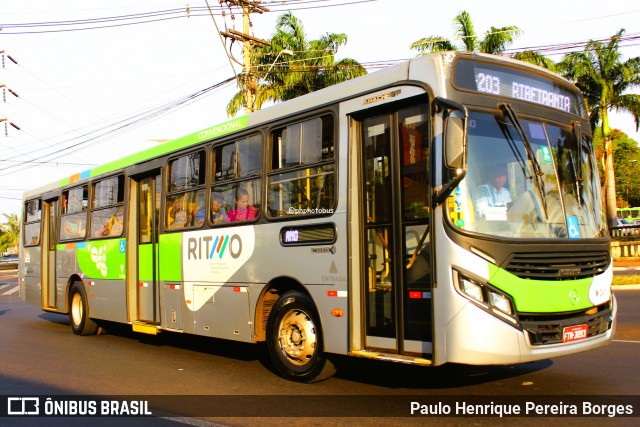 Transcorp 2411 na cidade de Ribeirão Preto, São Paulo, Brasil, por Paulo Henrique Pereira Borges. Número da foto: #12329754.